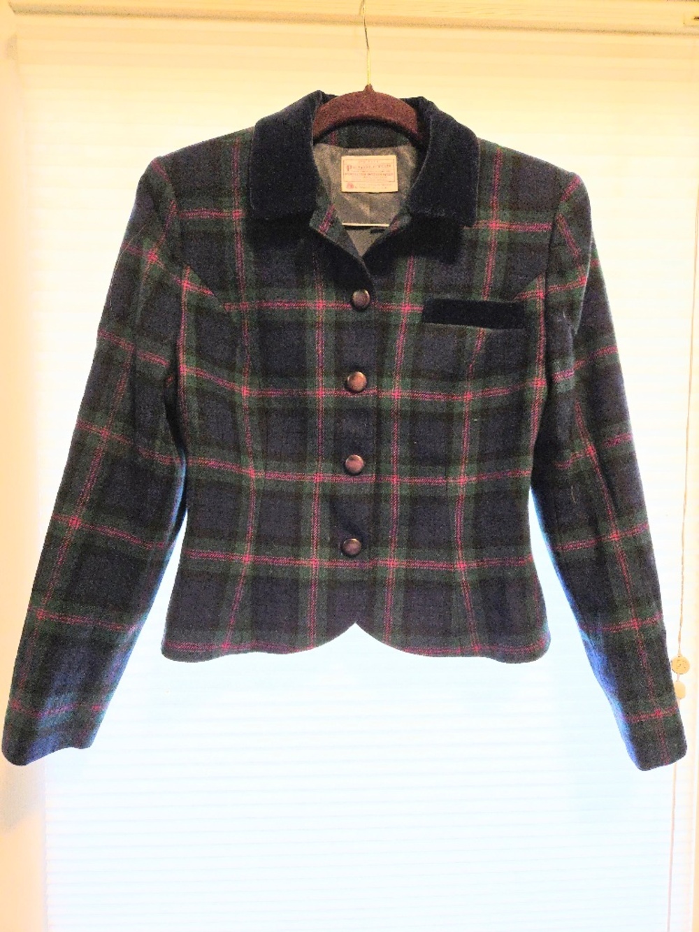 Vintage Pendleton Wool Plaid Petite Blazer with a Velvet Collar and Pocket Trim